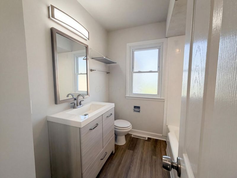 413 Sherwood Drive W, Newark, OH 43055 Photo 24