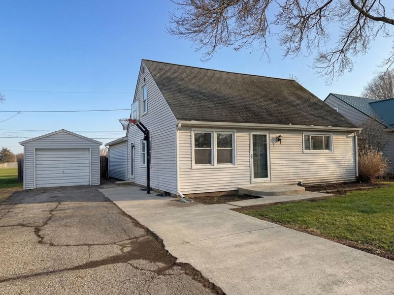 413 Sherwood Drive W, Newark, OH 43055 Photo 8