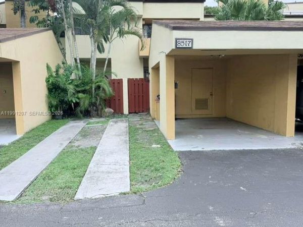 8517 NW 9th Pl , Plantation, FL 33324