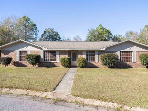 8238 Li Fair Dr, Pensacola, FL 32506