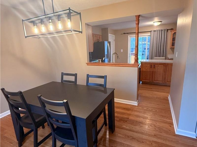 8552 Usher Road, Olmsted Township, OH 44138 Photo 10