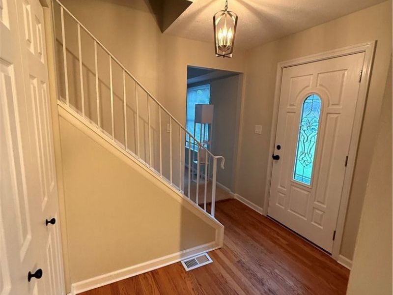 8552 Usher Road, Olmsted Township, OH 44138 Photo 2