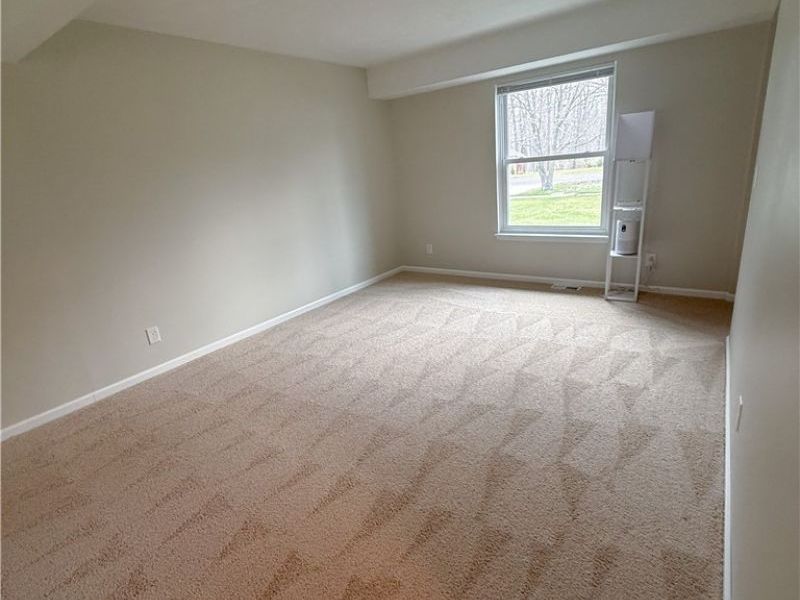 8552 Usher Road, Olmsted Township, OH 44138 Photo 4