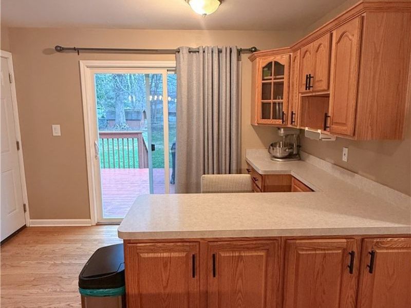 8552 Usher Road, Olmsted Township, OH 44138 Photo 9