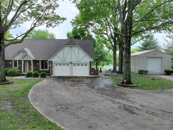 33011 E R D Mize Road, Grain Valley, MO 64029
