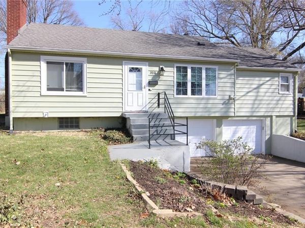 310 W 98th Street, Kansas City, MO 64114