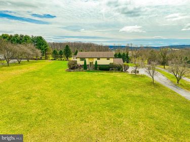 7580 KINGS HWY, NEW TRIPOLI, PA 18066