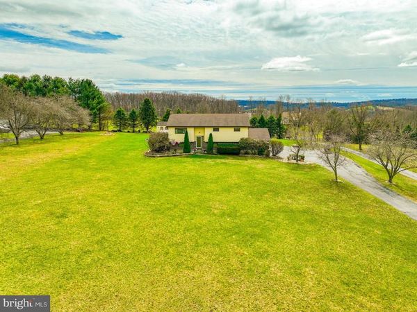 7580 KINGS HWY , NEW TRIPOLI, PA 18066