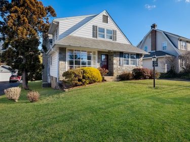 2473 SUSQUEHANNA ROAD, ABINGTON, PA 19001