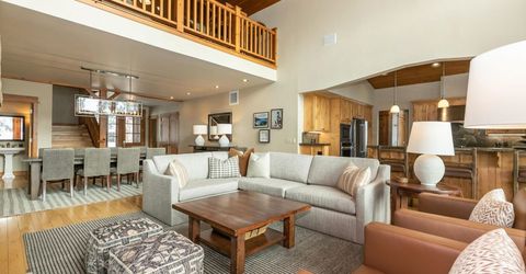 12267 Lookout Loop, Truckee, CA 96161 Photo