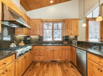 12381 Lookout Loop, Truckee, CA 96161 Photo