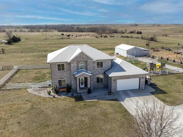 3342 Portwood Dr, Homestead, IA 52236