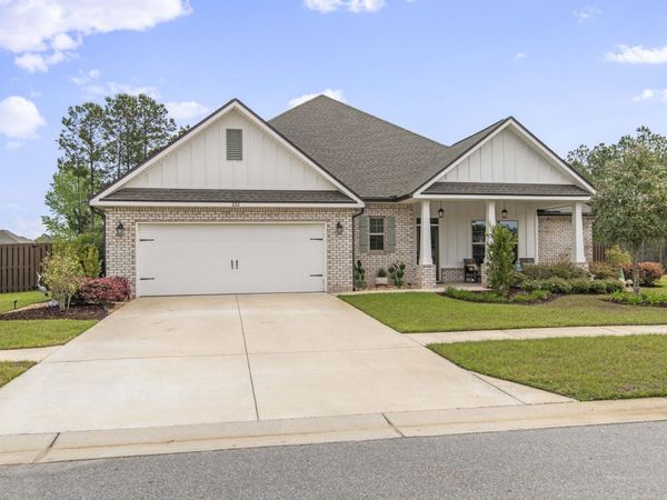 222 Campfire Cove, Freeport, FL 32439