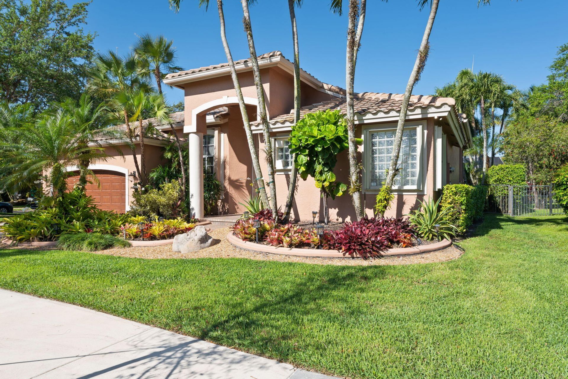 3062 Lakewood Circle, Weston, FL 33332 Photo