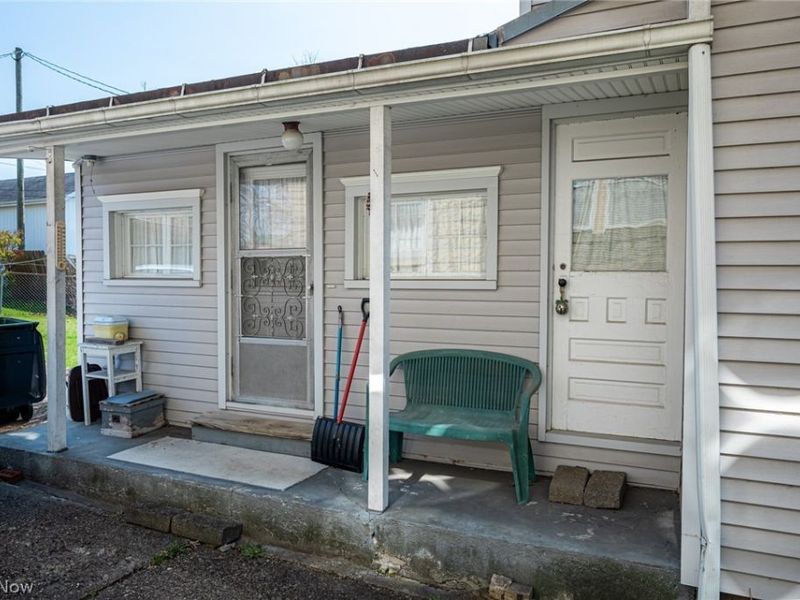 310 S 4th Street, Coshocton, OH 43812 Photo 3