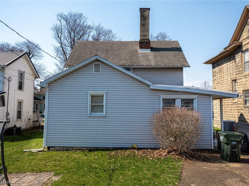 310 S 4th Street, Coshocton, OH 43812 Photo 4