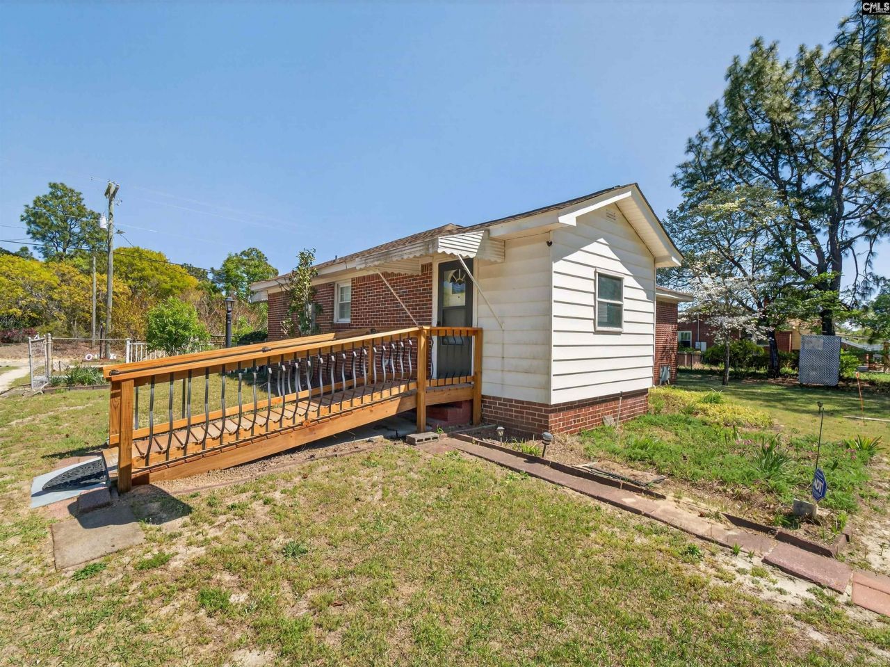 318 Wattling Road  Photo 13