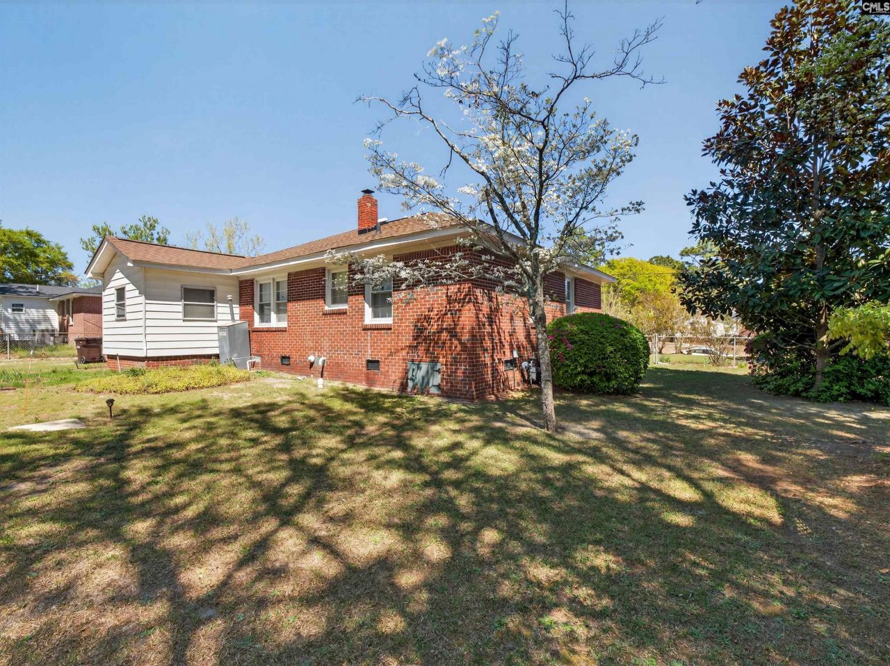 318 Wattling Road  Photo 15