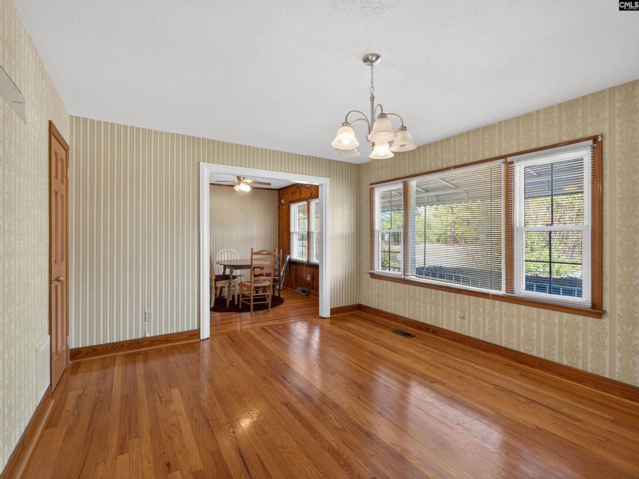 318 Wattling Road  Photo 38