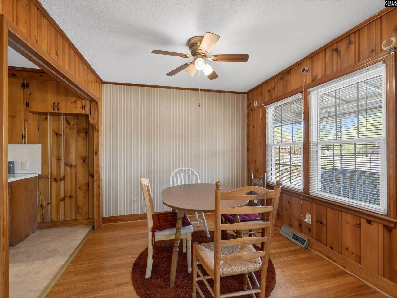 318 Wattling Road  Photo 45