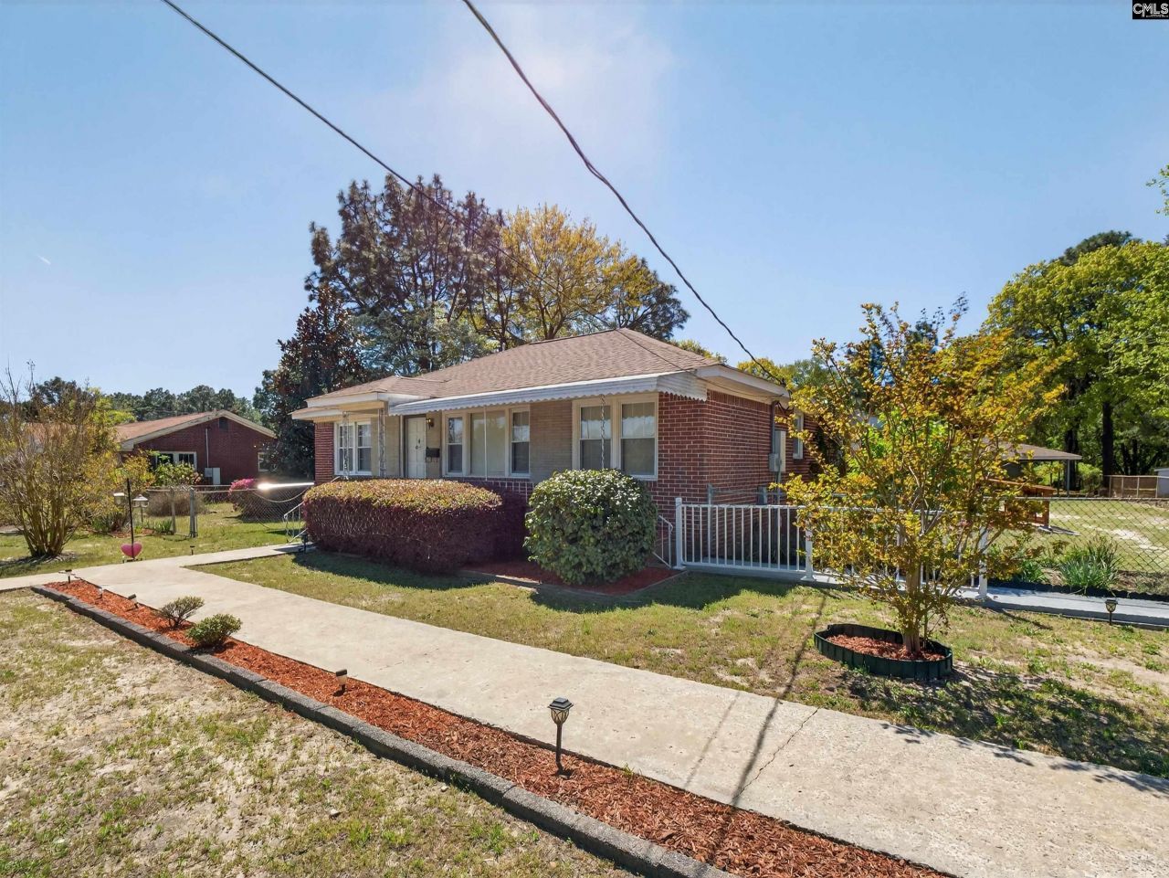 318 Wattling Road  Photo 8