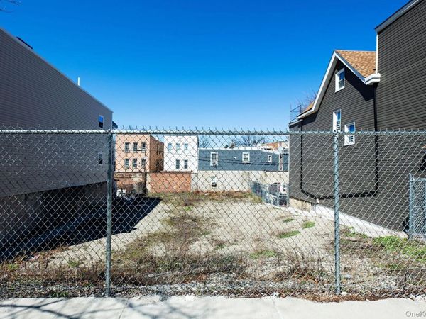 615 Mead Street , Bronx, NY 10460