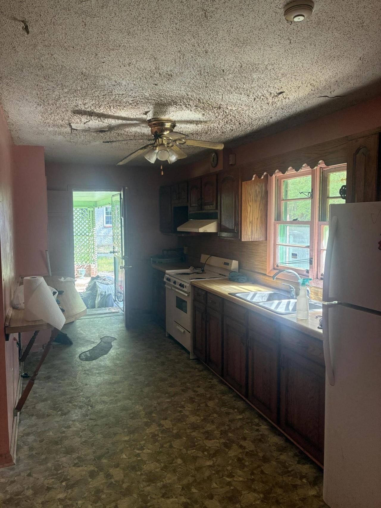 112 Garnet Street Photo 4