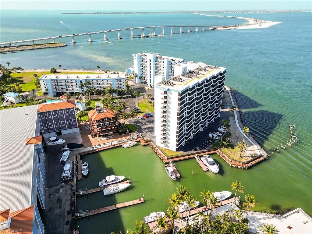 15031 Punta Rassa Rd, Unit 202, Fort Myers, FL 33908 Photo