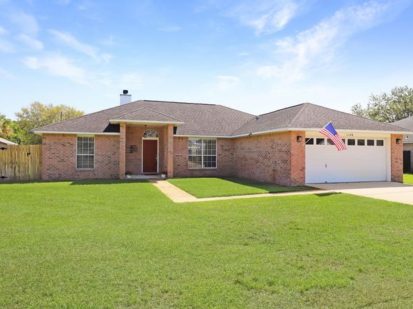1170 Finch Drive, Gulf Breeze, FL 32563