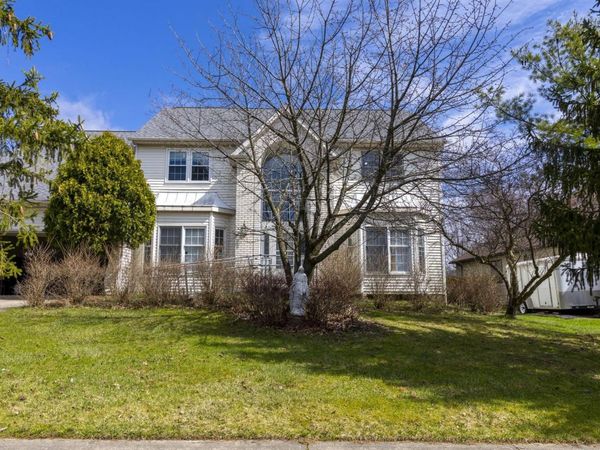 7571 Pleasant Run Drive , Seven Hills, OH 44131