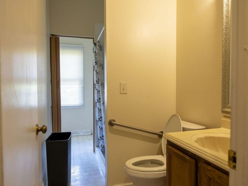 7571 Pleasant Run Drive , Seven Hills, OH 44131 Photo 24