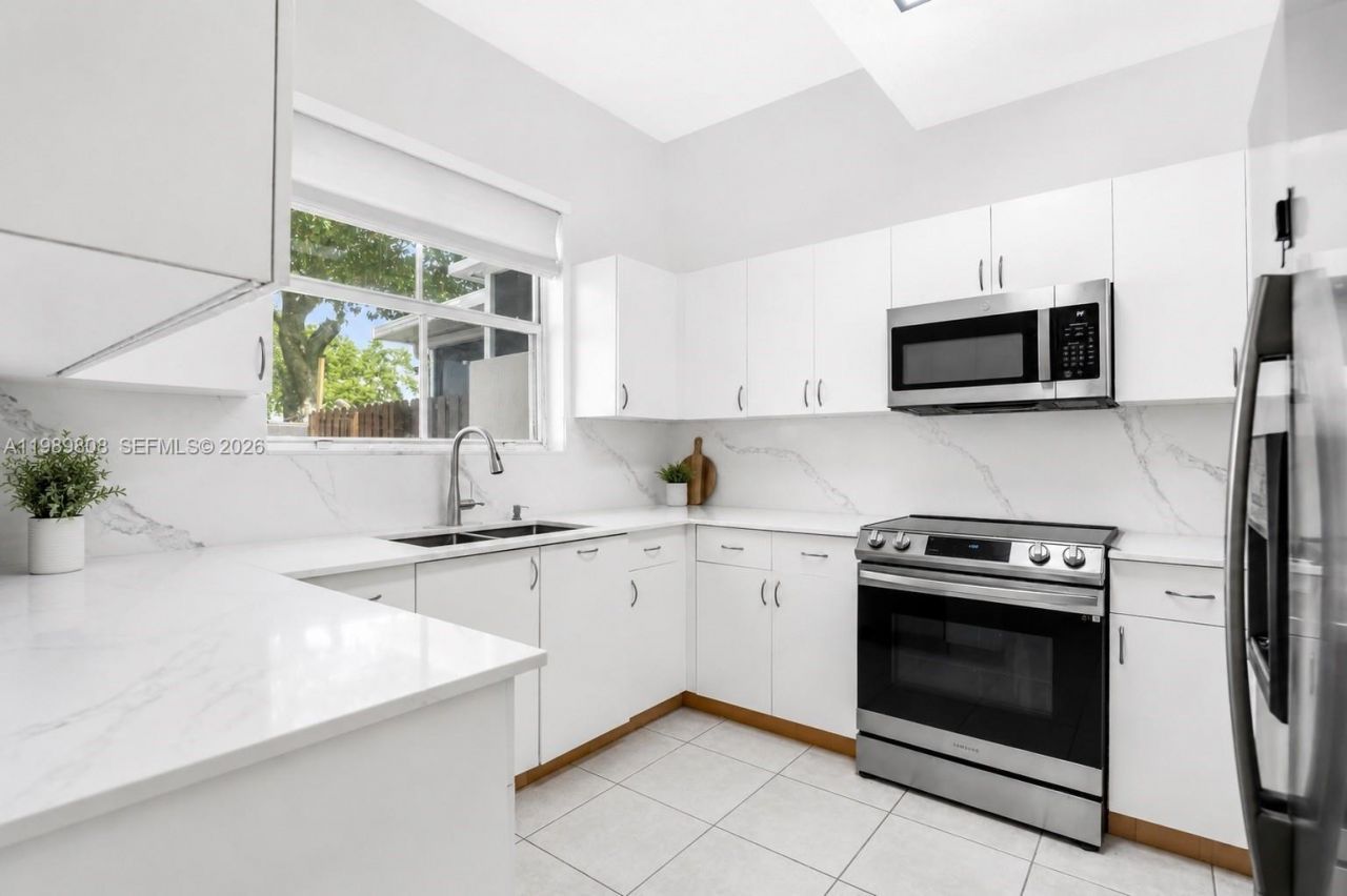 102 Riverwalk Cir, Sunrise, FL 33326 Photo