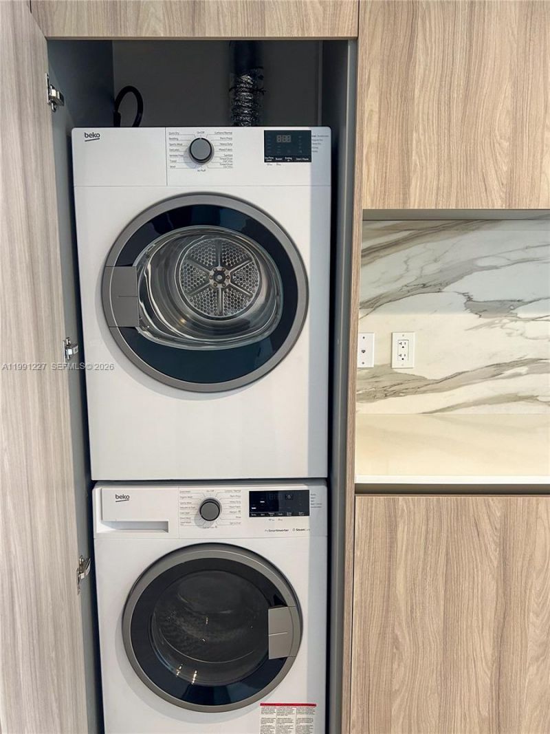 77 SE 5th, Unit 3614, Miami, FL 33131 Photo