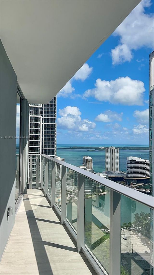 77 SE 5th, Unit 3614, Miami, FL 33131 Photo