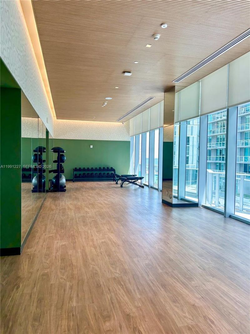 77 SE 5th, Unit 3614, Miami, FL 33131 Photo