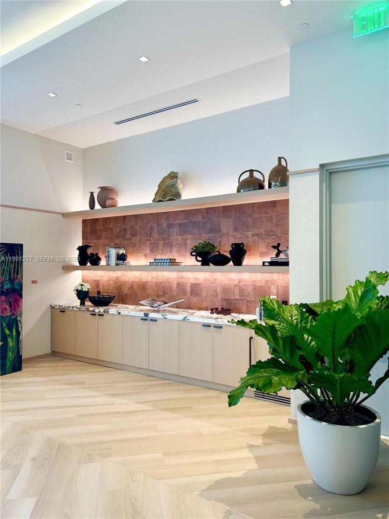 77 SE 5th, Unit 3614, Miami, FL 33131 Photo