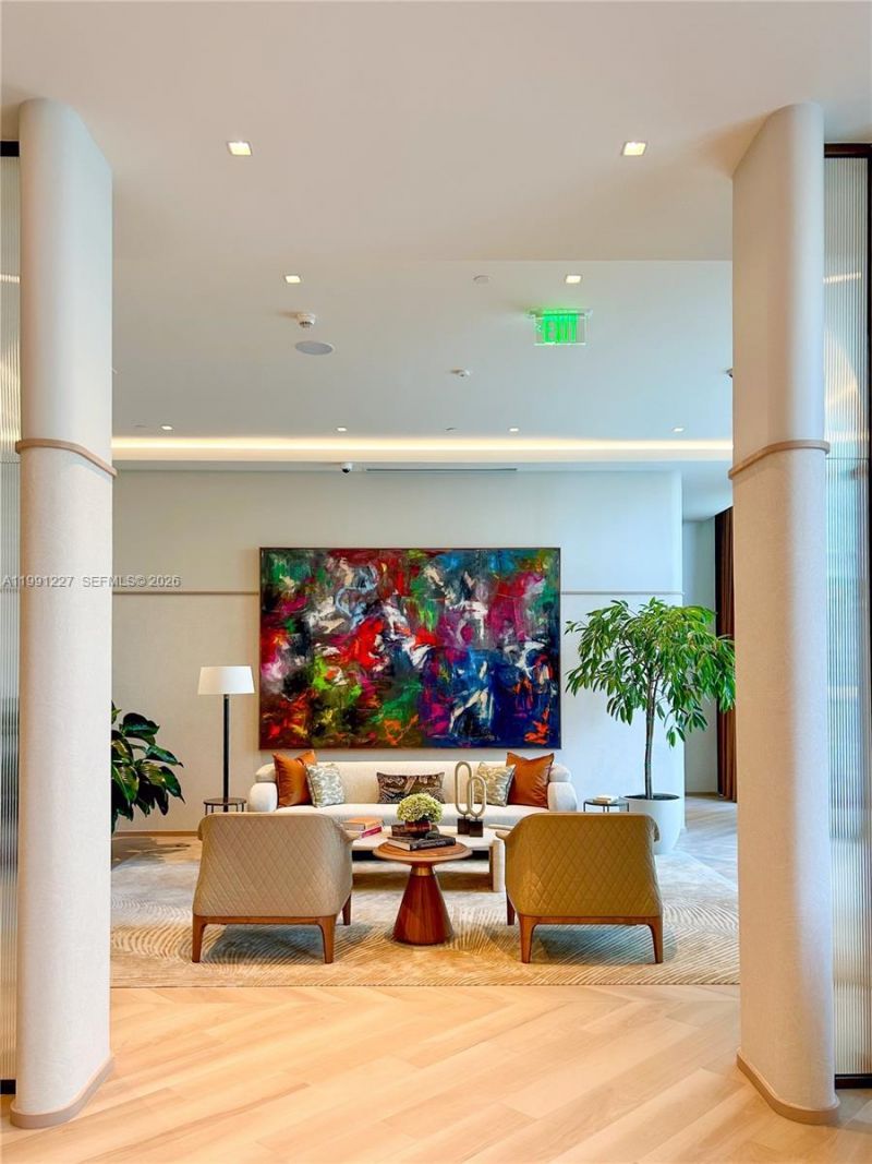 77 SE 5th, Unit 3614, Miami, FL 33131 Photo