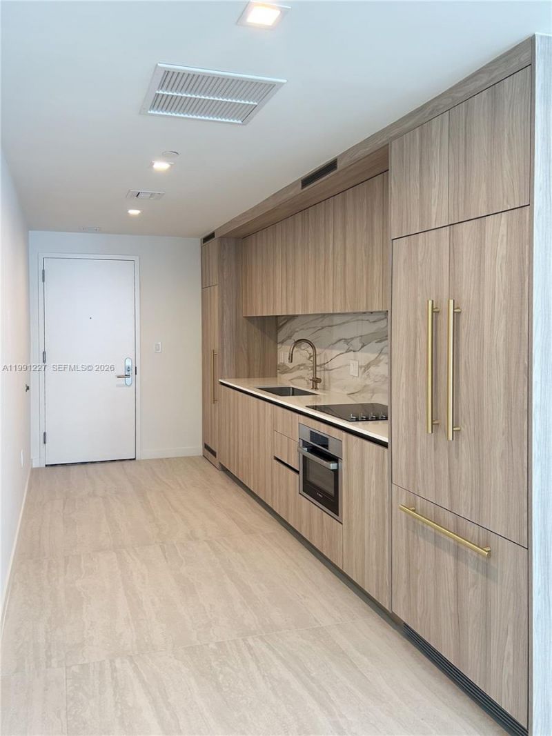 77 SE 5th, Unit 3614, Miami, FL 33131 Photo