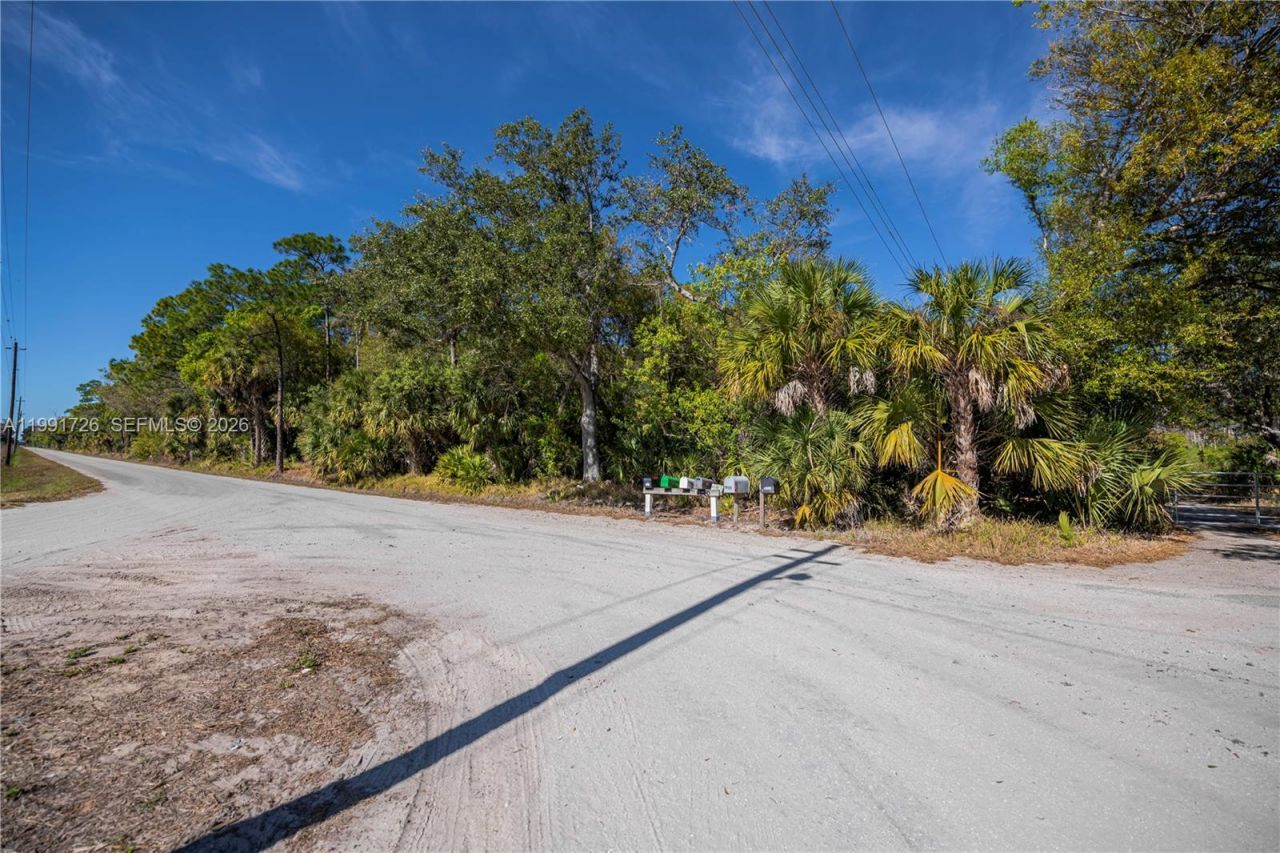 900 G Rd, La Belle, FL 33935 Photo