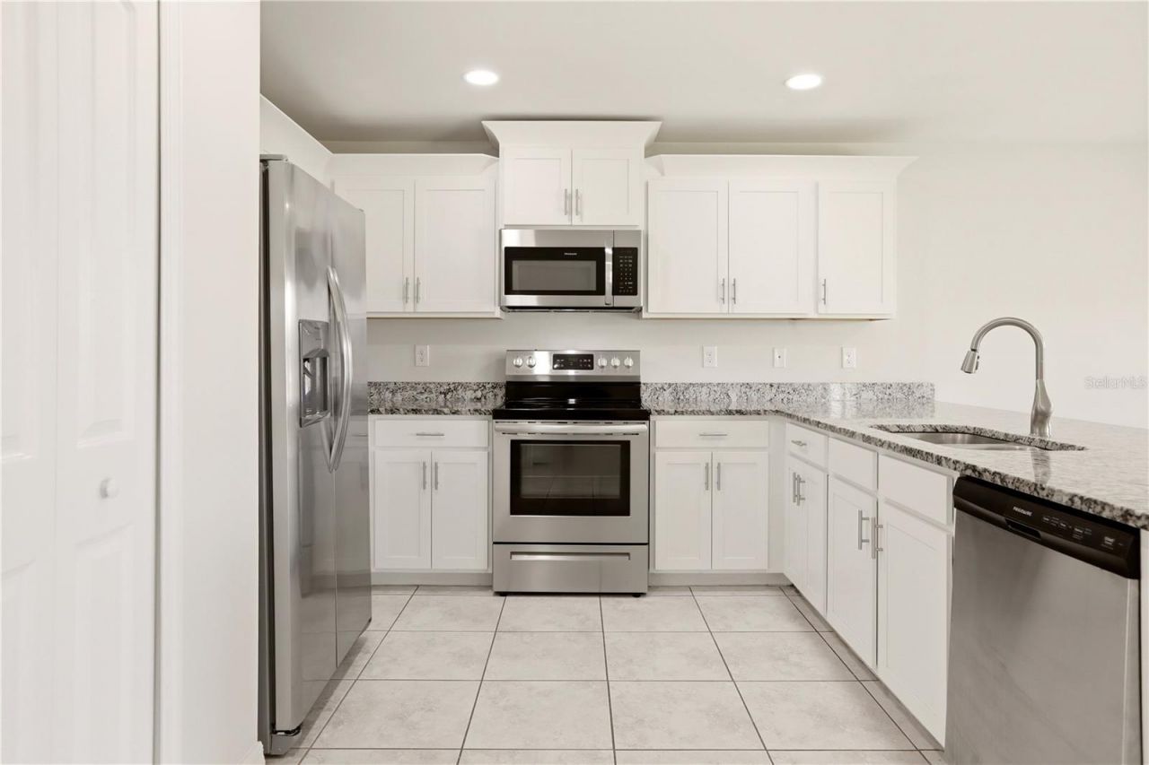 1317 NE 2nd Avenue, Cape Coral, FL 33909 Photo