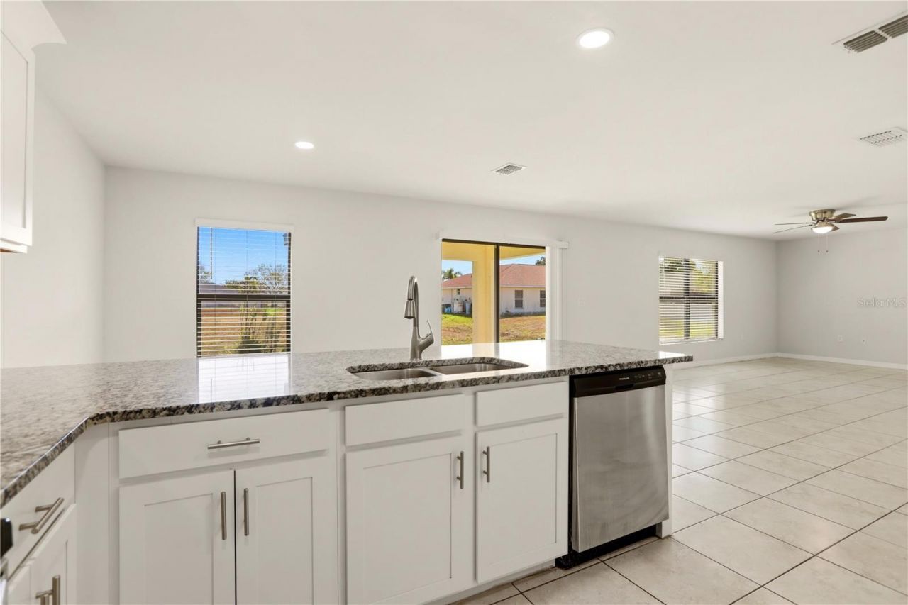 1317 NE 2nd Avenue, Cape Coral, FL 33909 Photo