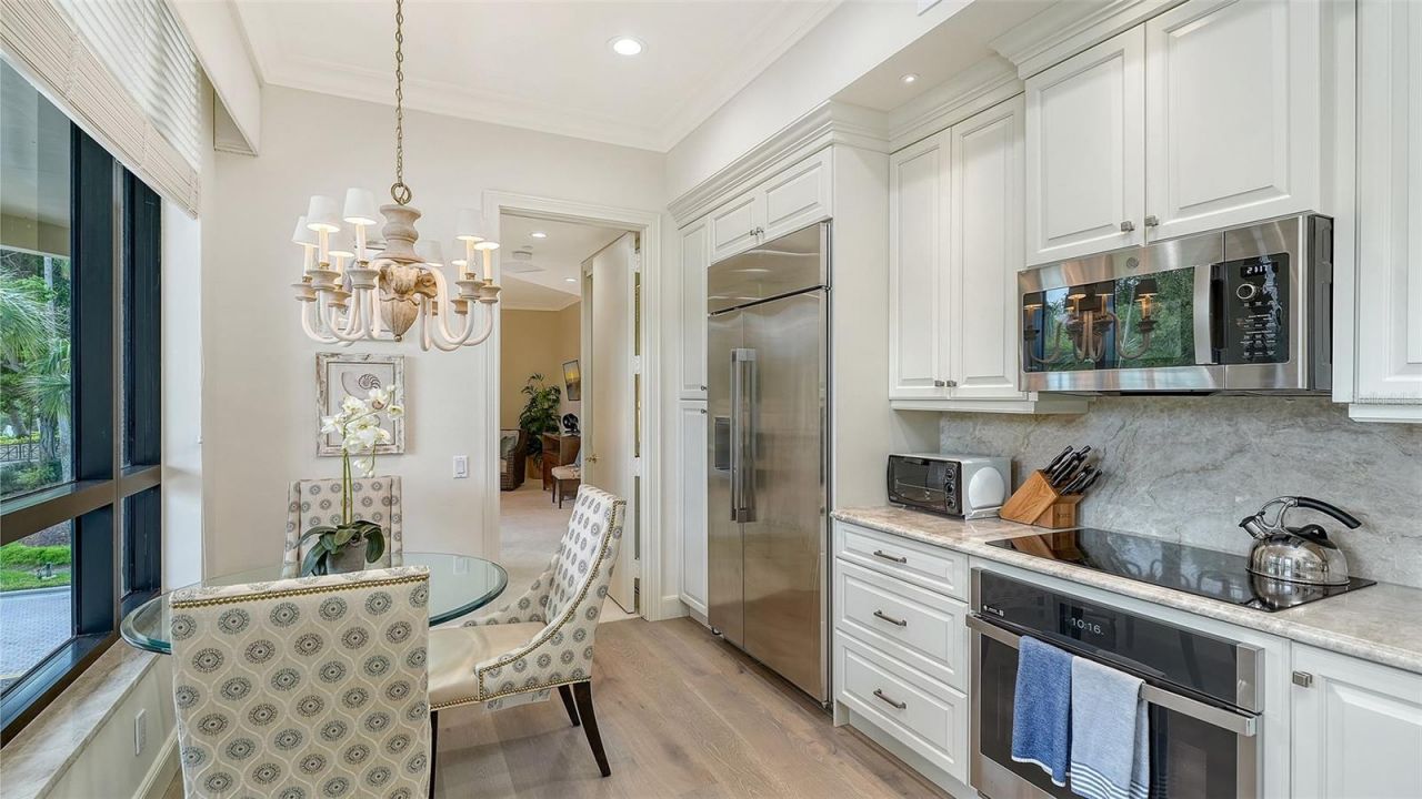 1281 Gulf Of Mexico Drive, Unit 111, Longboat Key, FL 34228 Photo