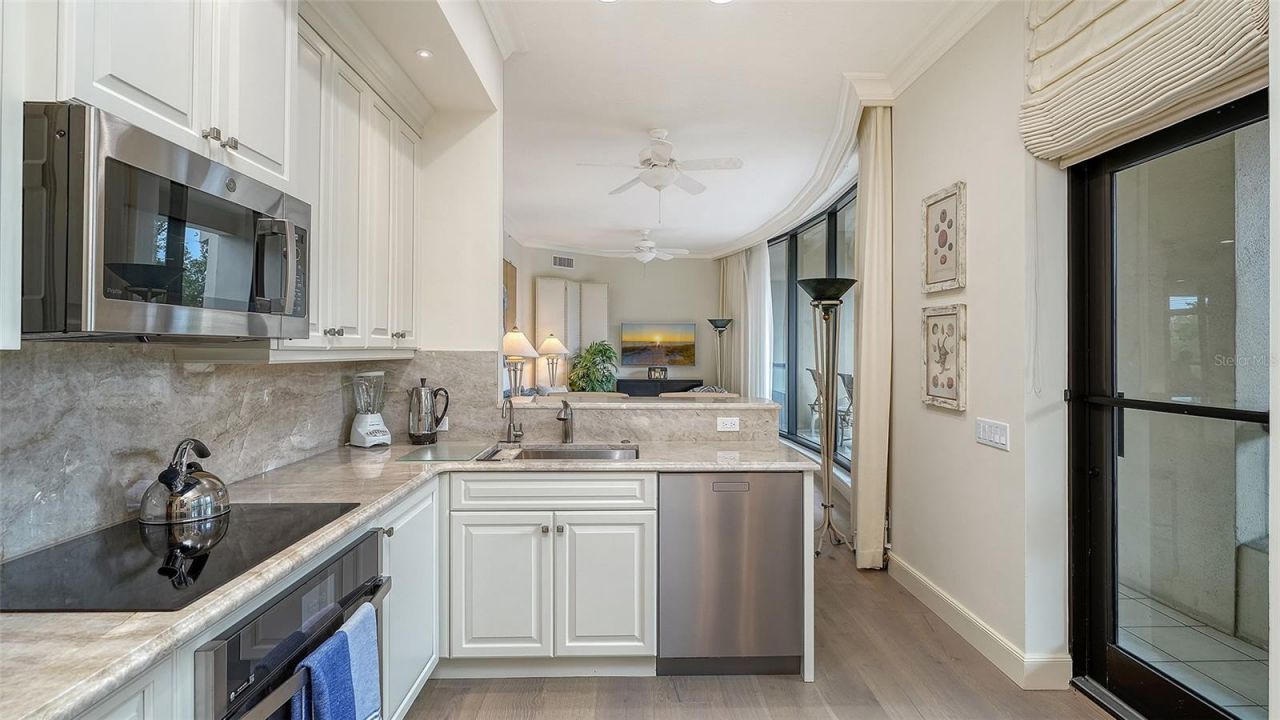 1281 Gulf Of Mexico Drive, Unit 111, Longboat Key, FL 34228 Photo