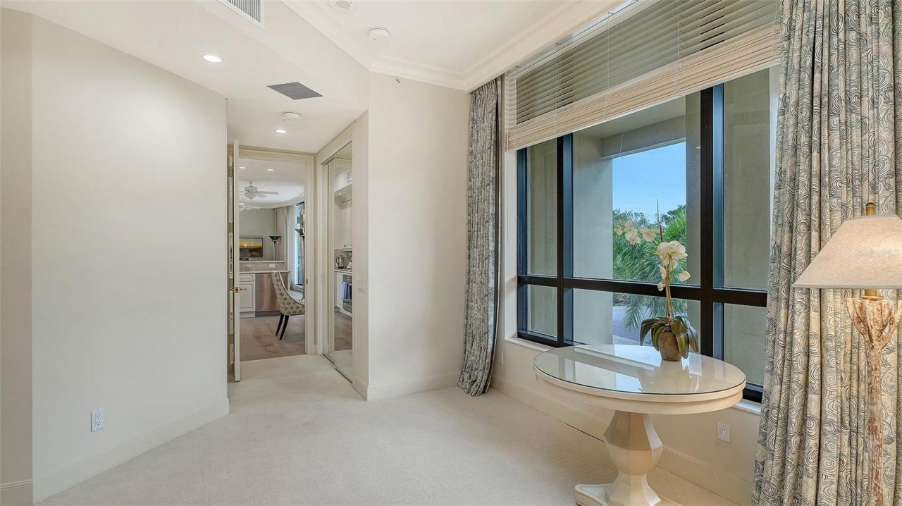 1281 Gulf Of Mexico Drive, Unit 111, Longboat Key, FL 34228 Photo