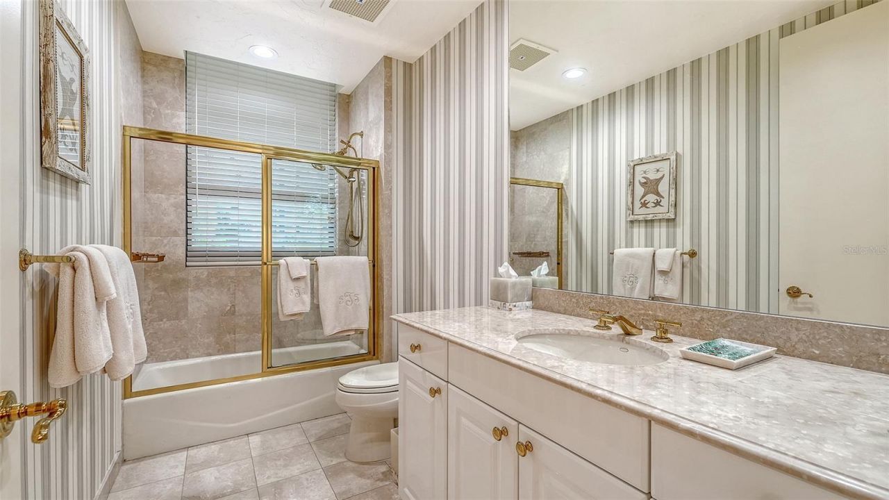 1281 Gulf Of Mexico Drive, Unit 111, Longboat Key, FL 34228 Photo