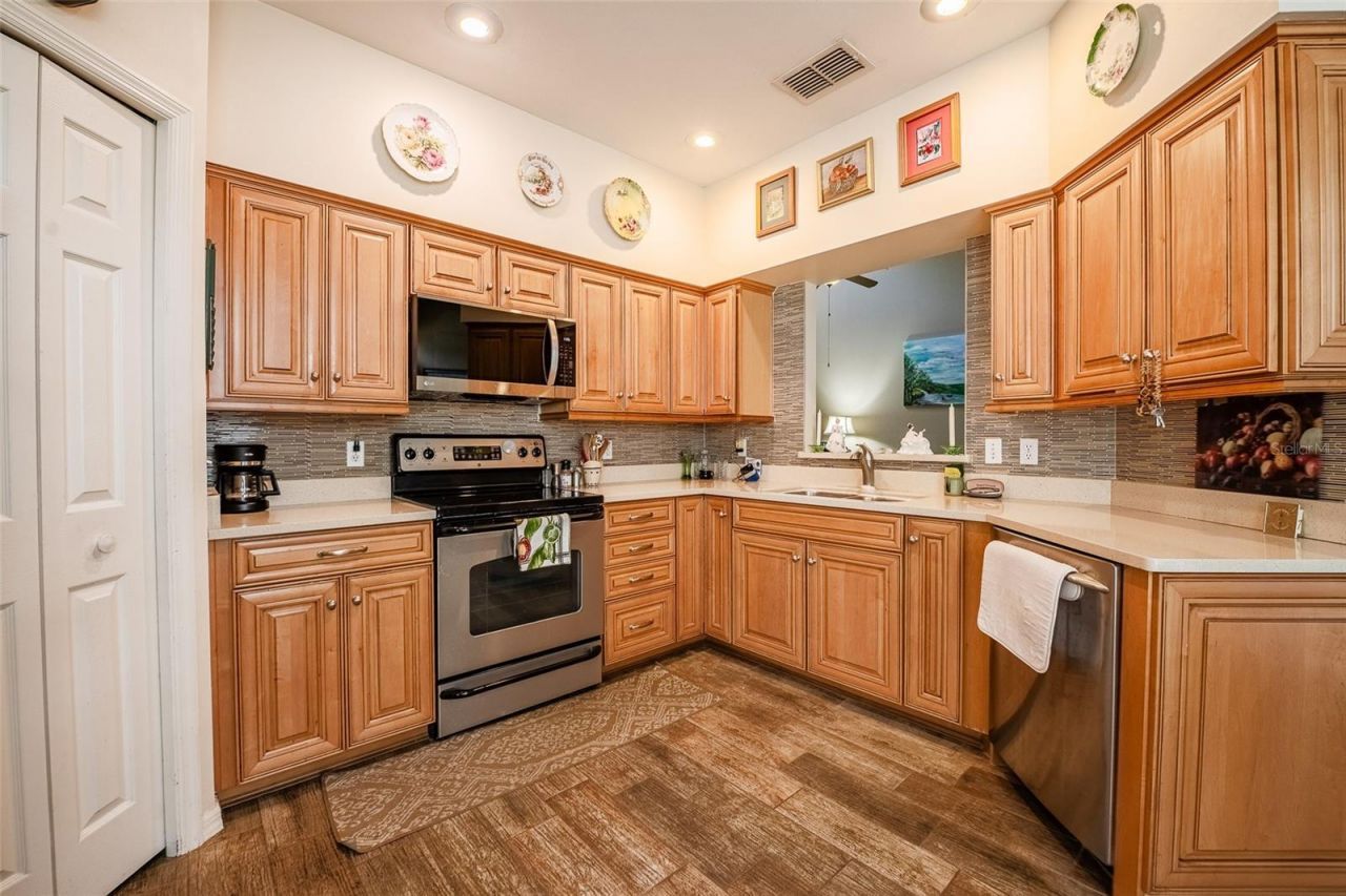 3140 Stonewater Drive , Unit 3140, Lakeland, FL 33803 Photo