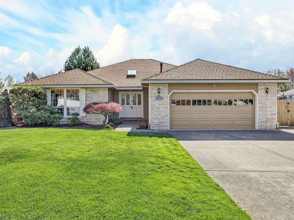 489 Vincent Avenue, Central Point, OR 97502