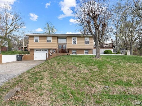 1426 N Clark Avenue , Cape Girardeau, MO 63701