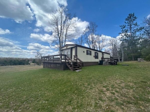 1005 Velda Trail, Fairview, MI 48621