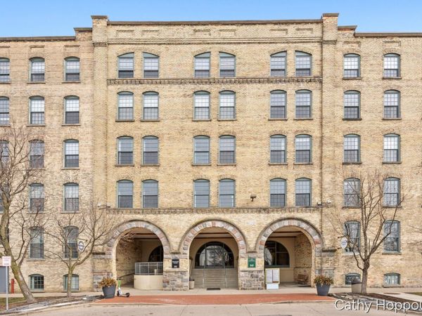 940 Monroe Avenue NW, Unit 545, Grand Rapids, MI 49503